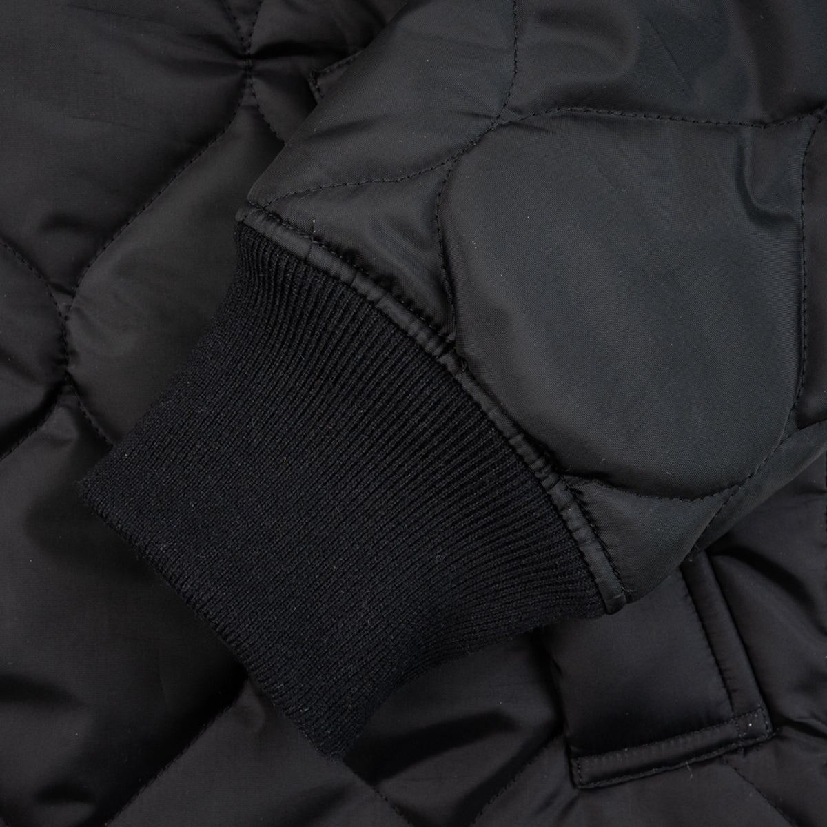 IHJ-153-BLK - FW25 - Primaloft® Quilted Rider’s Jacket - Black