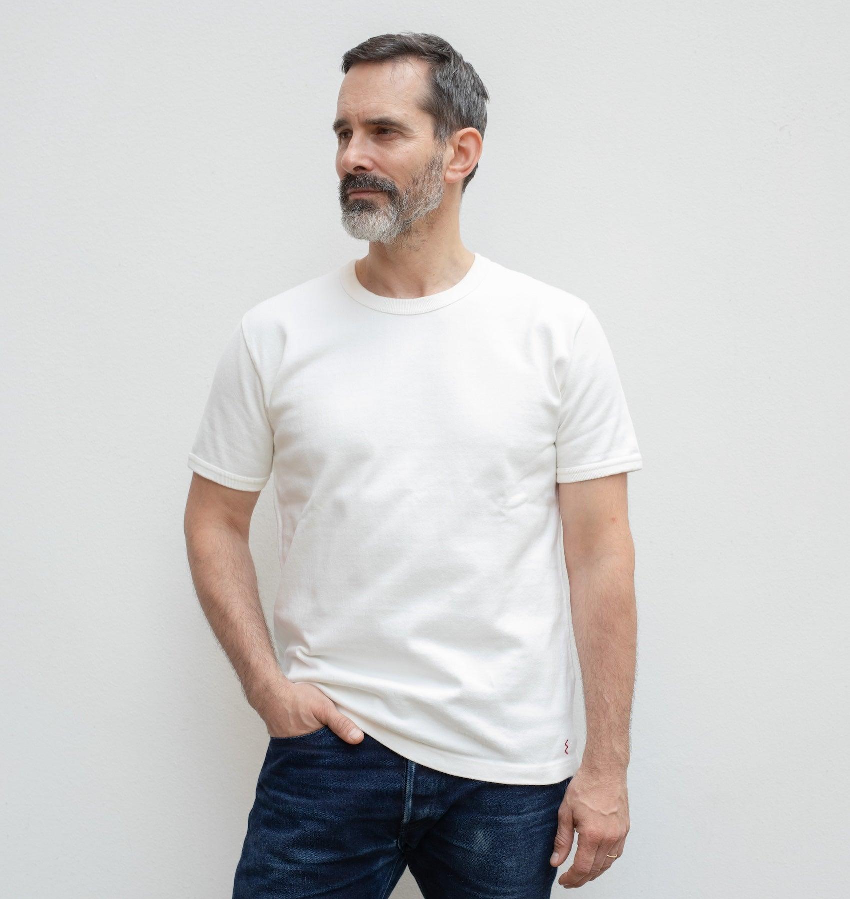 IHT-1600-WHT - 11oz Crew Neck T-Shirt - White