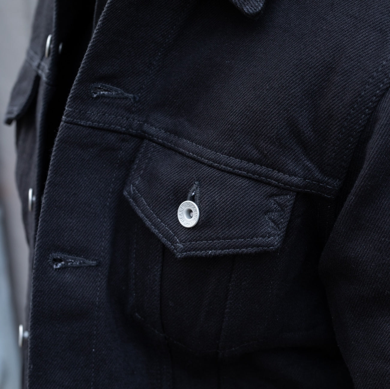IH-526-SBG - 21oz Selvedge Denim Type III Jacket - Superblack (Fades To Grey)