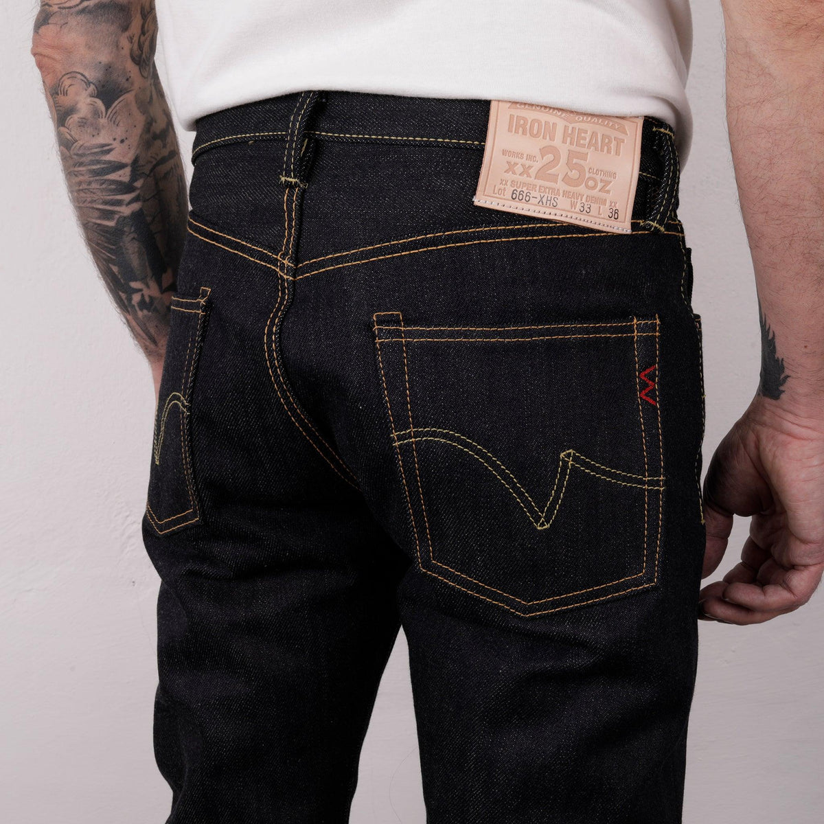 IH-666-XHS - 25oz Slim Straight Cut Jeans Indigo