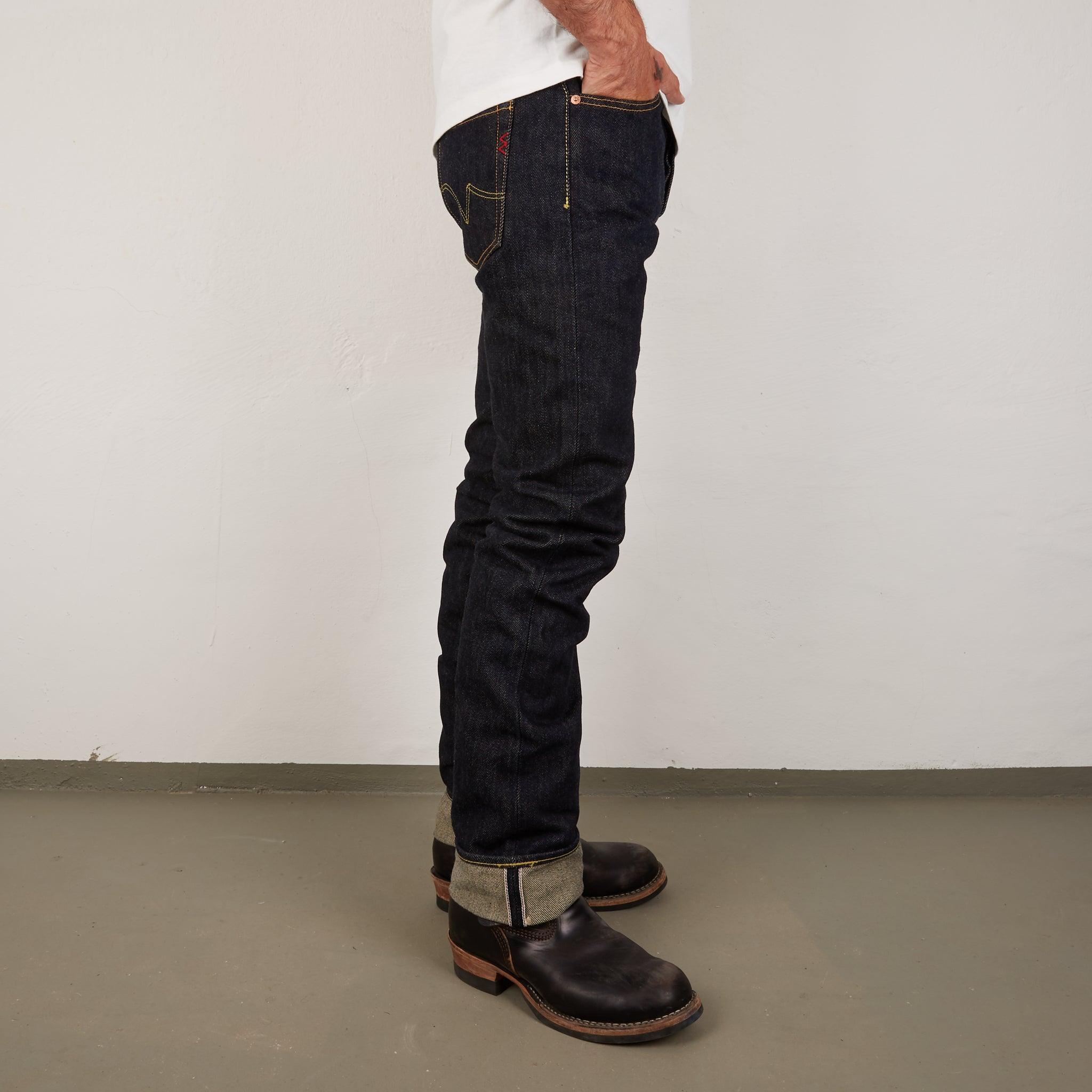 Image showing the IH-666S-21 - 21oz Selvedge Denim Slim Straight Cut Jeans Indigo which is a Jeans described by the following info 666, Back In, Bottoms, Iron Heart, Jeans, Released, Slim, Straight and sold on the IRON HEART GERMANY online store