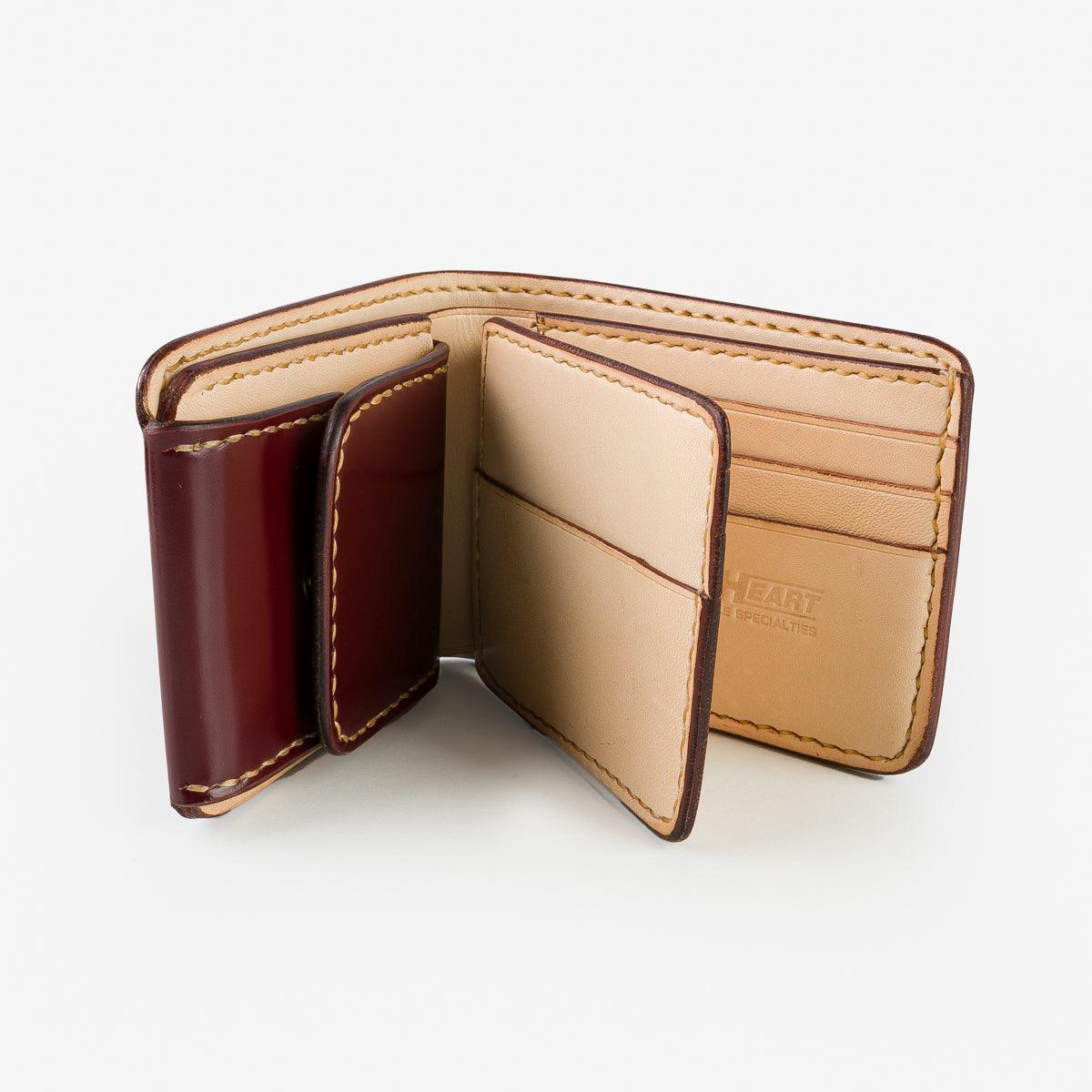 WALLETS, CHAINS & KEYHOLDERS