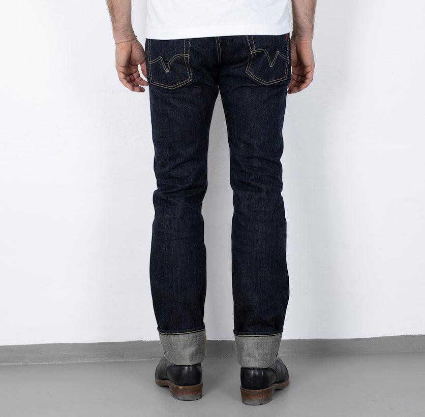 Image showing the IH-777N - 17oz Selvedge Denim Slim Tapered Cut Jeans - Natural Indigo which is a Jeans described by the following info 777, Iron Heart, Jeans, Released, Slim, Tappered and sold on the IRON HEART GERMANY online store