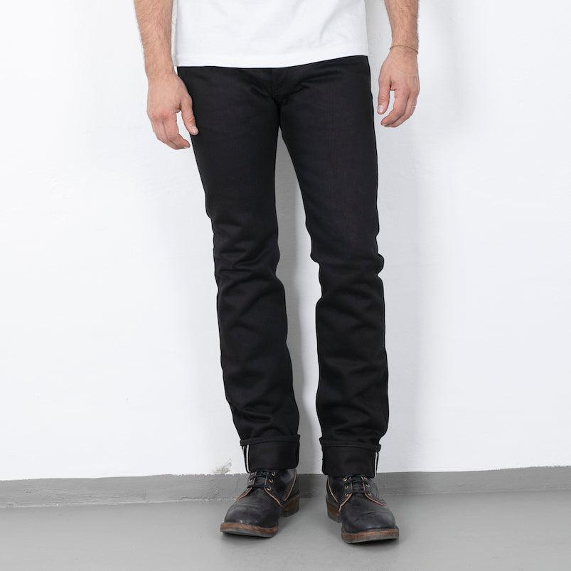 Image showing the IH-777S-SB - 21oz Selvedge Denim Slim Tapered Cut Jeans - Superblack Non-Fade which is a Jeans described by the following info 777, Bottoms, Iron Heart, Jeans, Released, Tappered and sold on the IRON HEART GERMANY online store