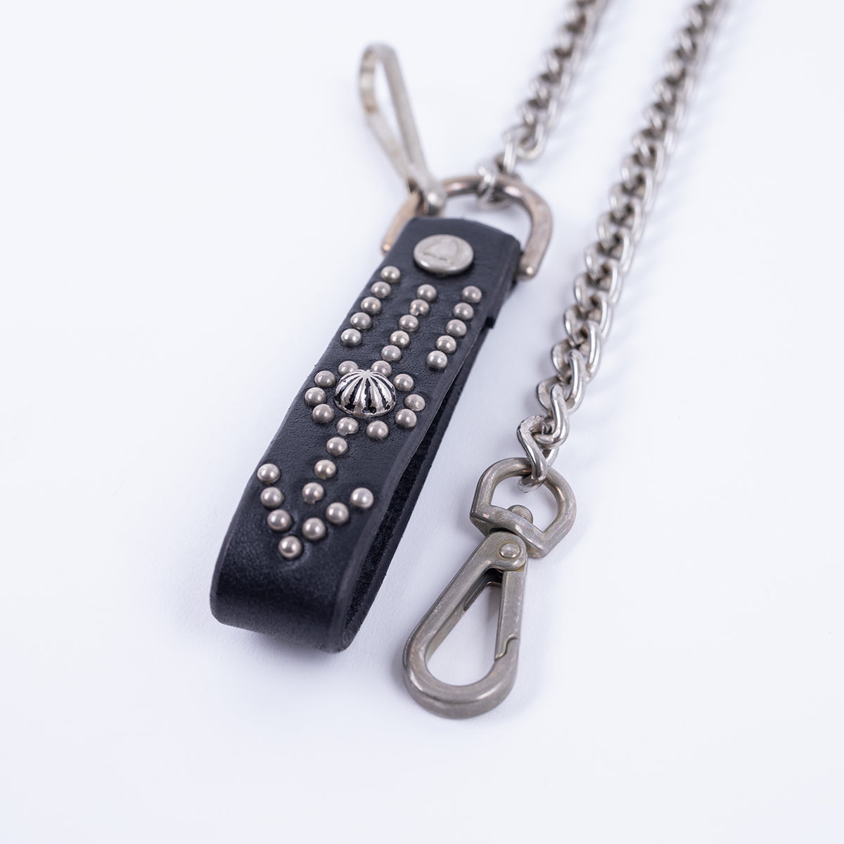 HTC-WALLET-CHAIN-BLK - Hollywood Trading Co. Arrow Wallet Chain - Black