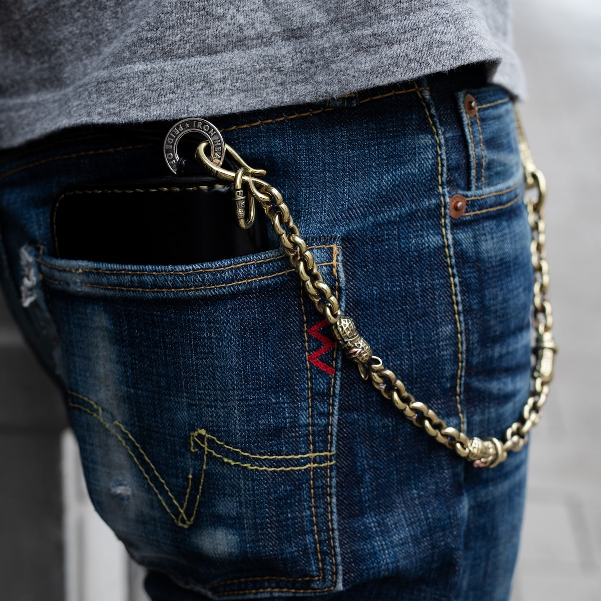 PE-3PEANUTS-WALLET-CHAIN-BR - Peanuts & Co 3 PEANUTS WALLET CHAIN