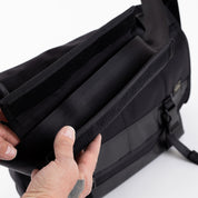 PO-HEAT-MESSENGER-BLK - Porter-Yoshida & Co. HEAT MESSENGER BAG (L) - Black