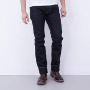 Image showing the IH-777-XHSib - 25oz Selvedge Denim Slim Tapered Cut Jeans - Indigo/Black which is a Jeans described by the following info 777, Bottoms, Iron Heart, Jeans, New, Released, Slim, Tappered and sold on the IRON HEART GERMANY online store