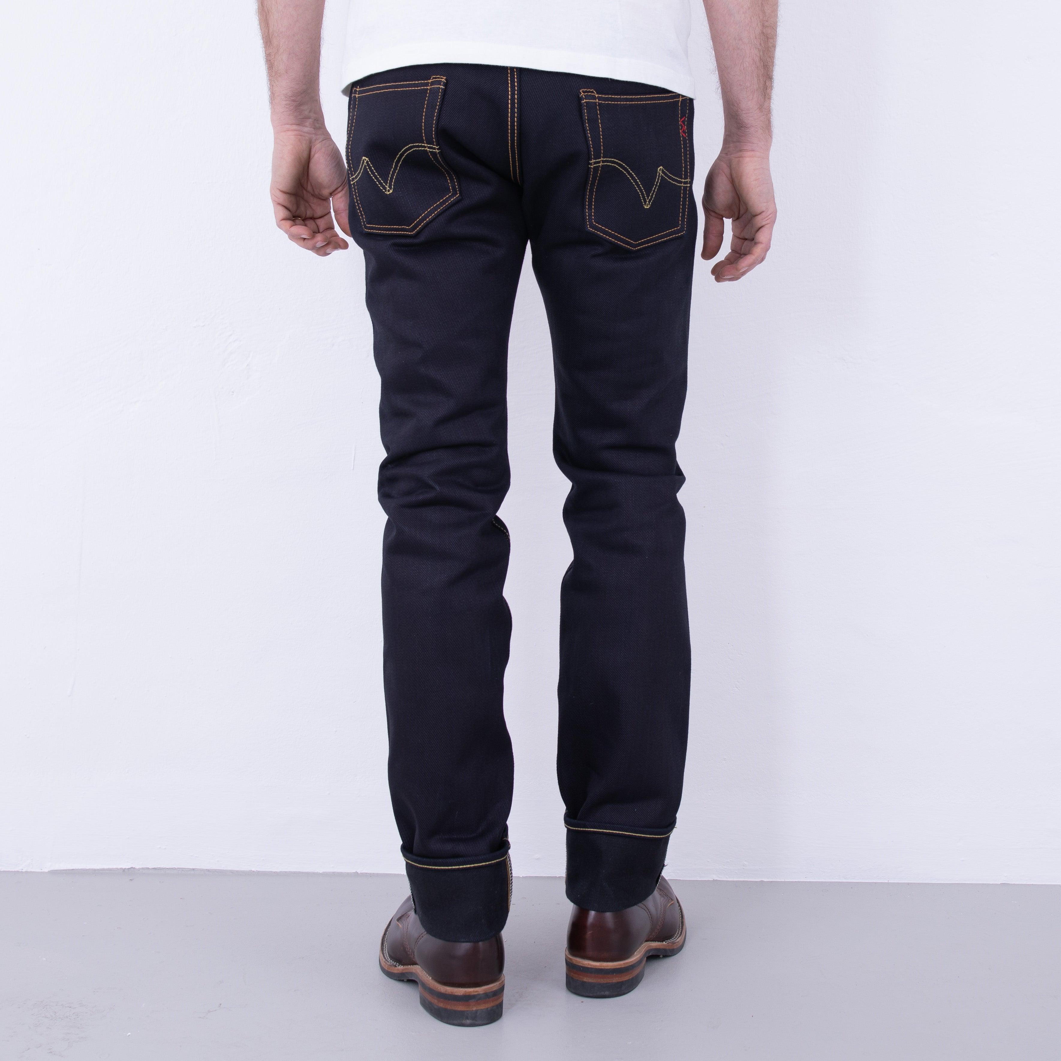 Image showing the IH-777-XHSib - 25oz Selvedge Denim Slim Tapered Cut Jeans - Indigo/Black which is a Jeans described by the following info 777, Bottoms, Iron Heart, Jeans, New, Released, Slim, Tappered and sold on the IRON HEART GERMANY online store