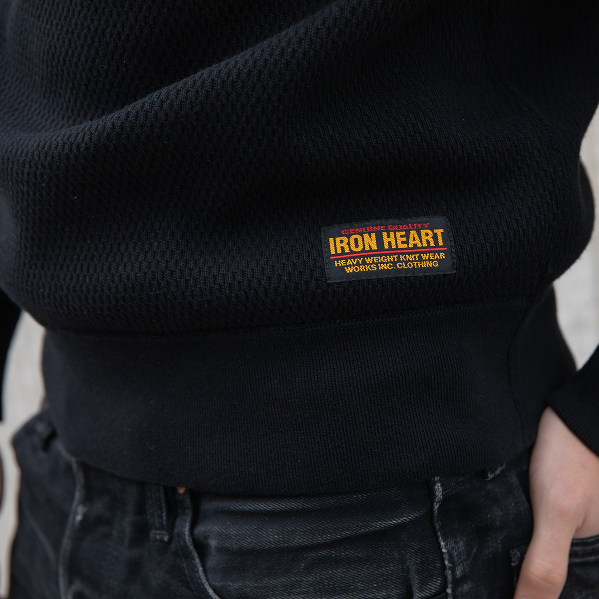 IHSW-86-BLK - Heavyweight Thermal Crew Neck Sweater - Black