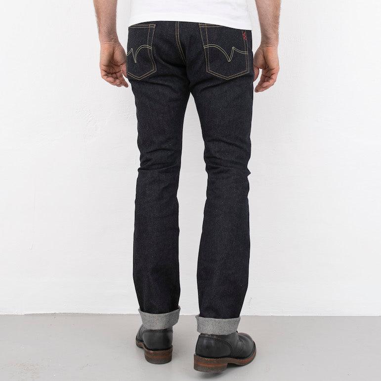 Image showing the IH-555S-142 - 14oz Selvedge Denim Super Slim Cut Jeans - Indigo which is a Jeans described by the following info 555, Bottoms, Iron Heart, Jeans, Released, Slim and sold on the IRON HEART GERMANY online store