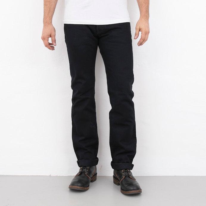 Image showing the IH-777S-142od - 14oz Selvedge Denim Slim Tapered Cut Jeans - Indigo Overdyed Black which is a Jeans described by the following info 777, Bottoms, Iron Heart, Jeans, Released, Tappered and sold on the IRON HEART GERMANY online store