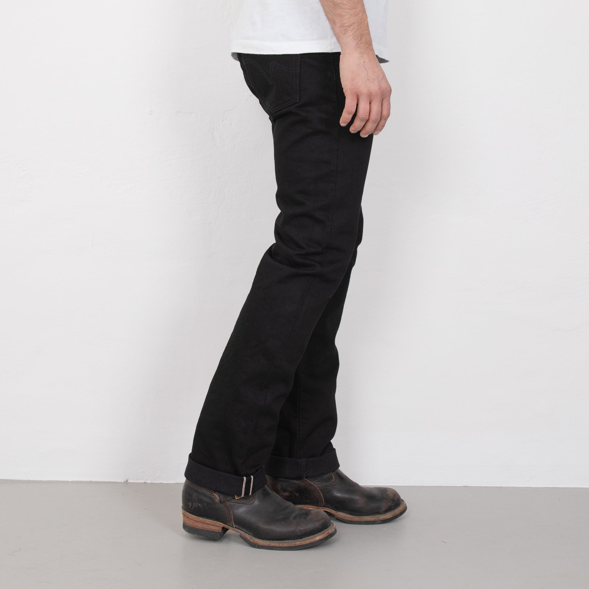 IH-666s-142bb - 14oz Selvedge Denim Slim Straight Cut Jeans - Black/Black