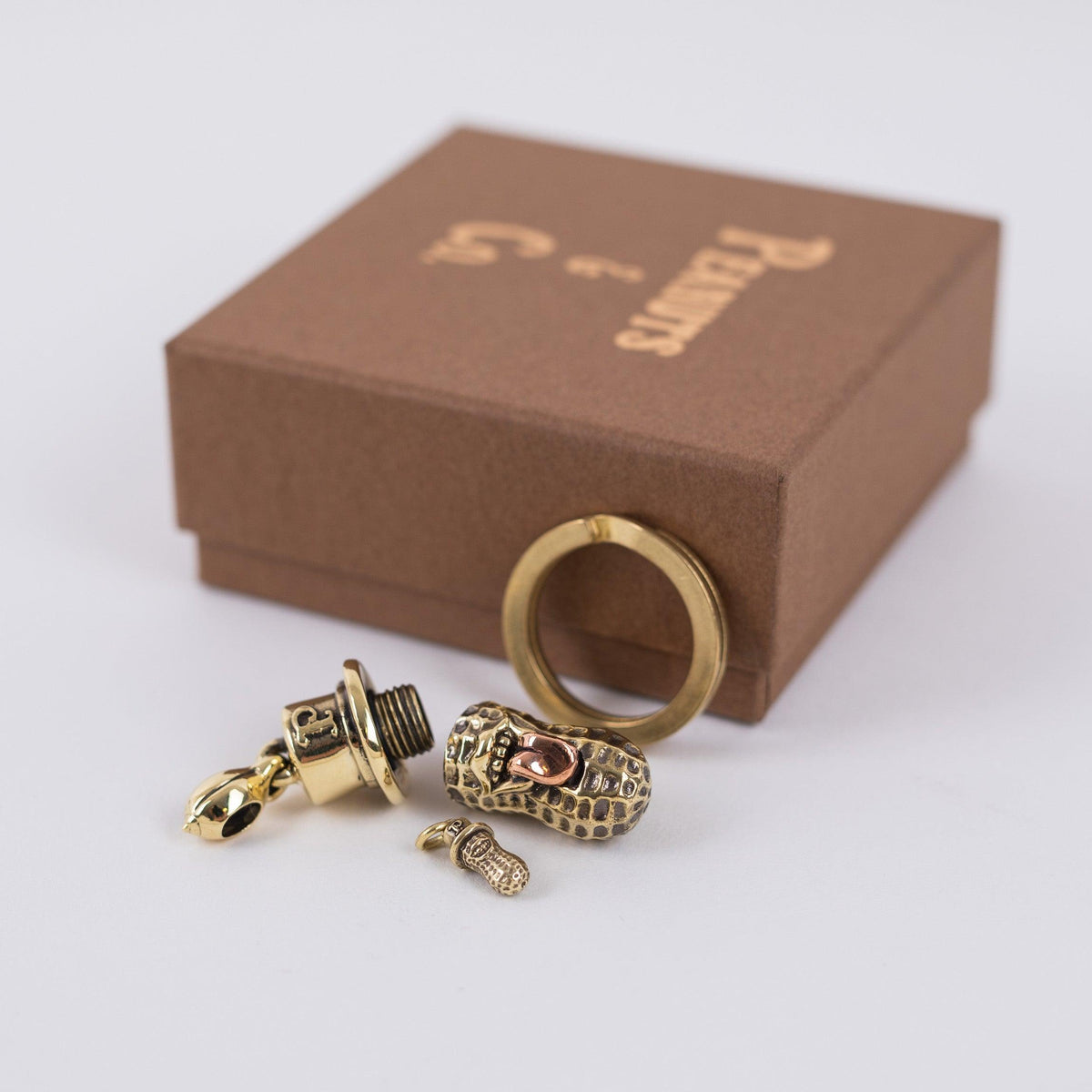 PE-X-LARGE-BERO-BR - Peanuts & Co X-LARGE BERO PEANUTS PENDANT