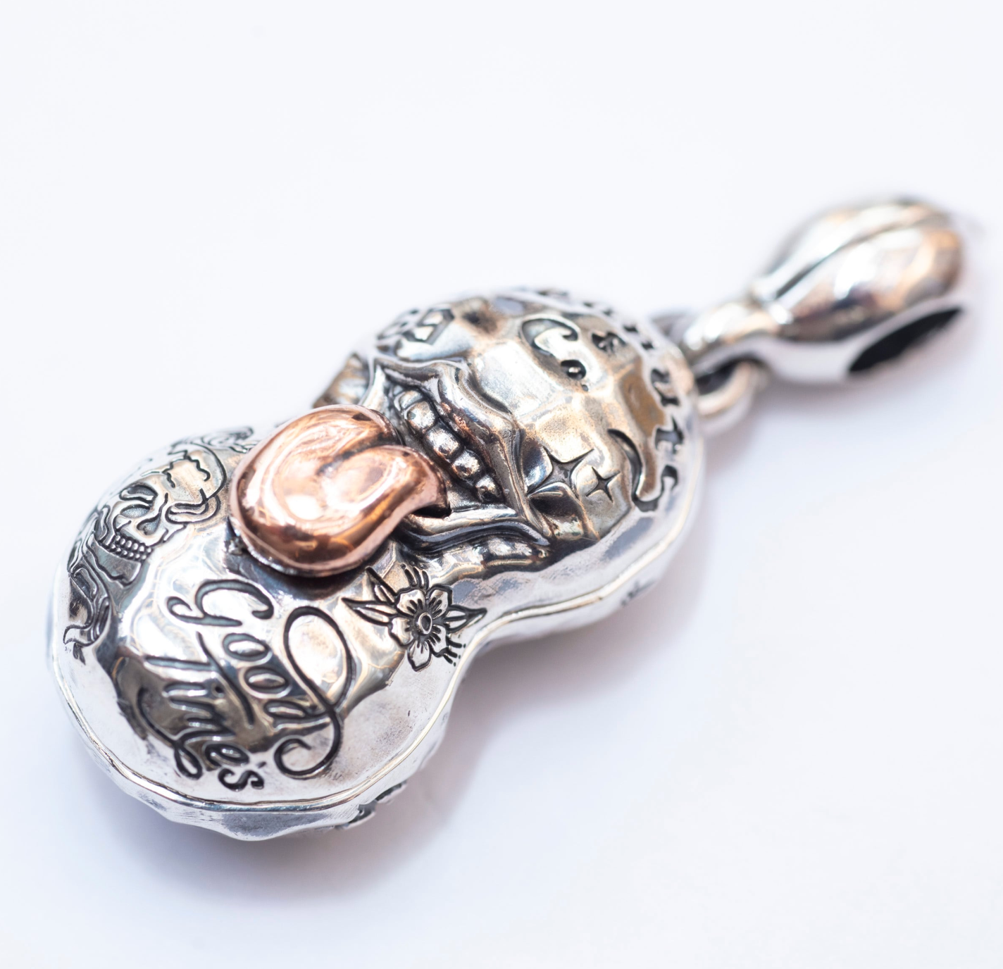 PE-BERO-TATTOO-LARGE-SIL - Peanuts & Co BERO TATTOO PEANUTS Pendant Large - Silver