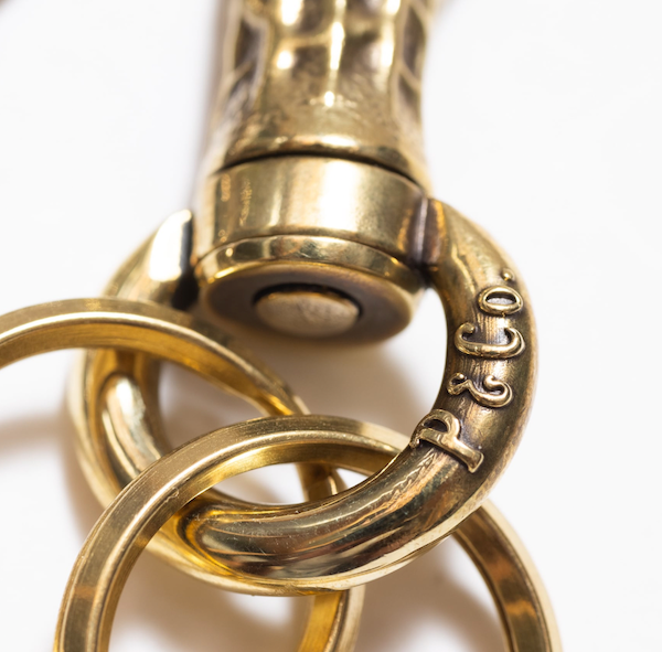PE-PEANUTS-KEY-HOOK-BR - Peanuts & Co Peanuts Key Hook - Brass
