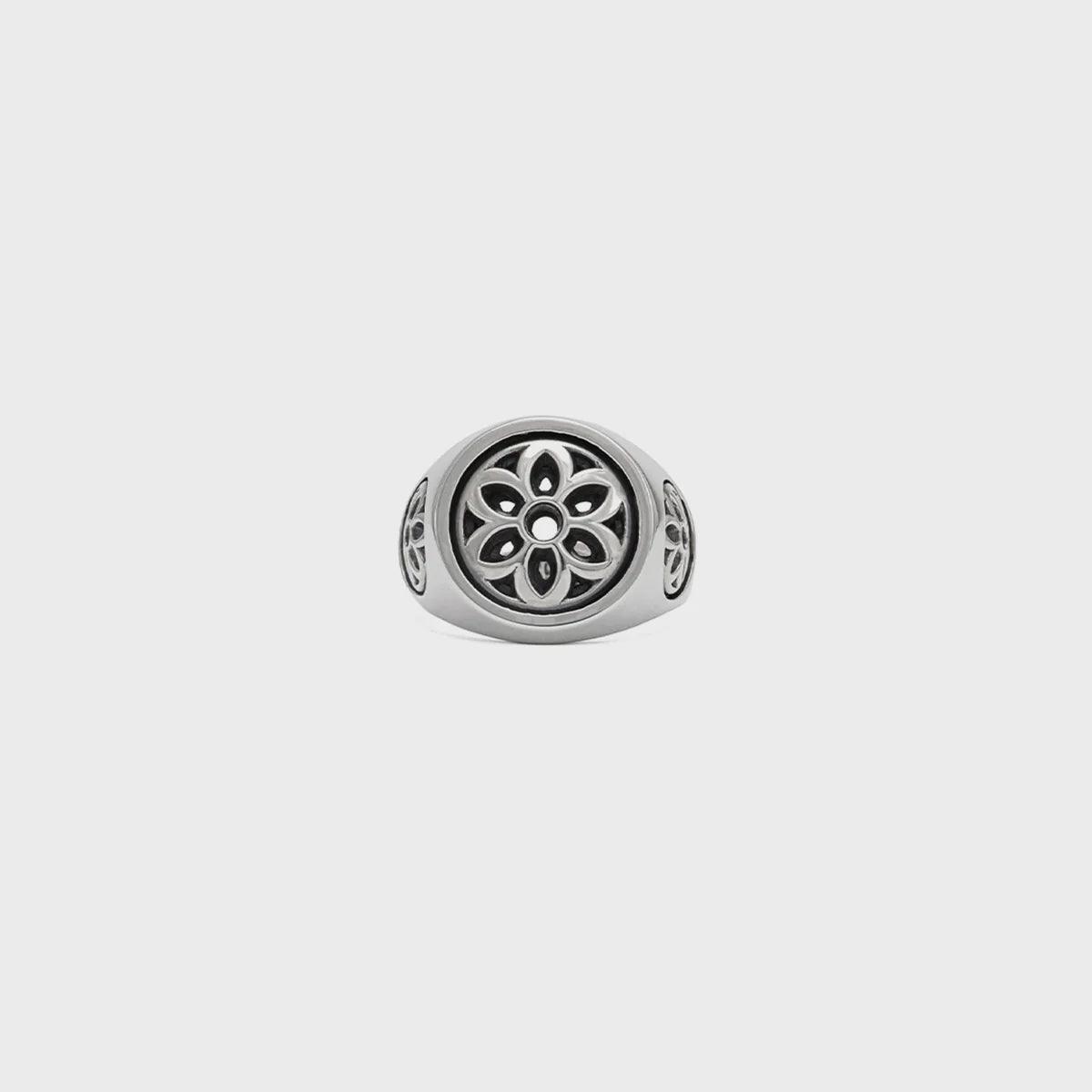 GOOD-ART-STERLING-SILVER-CLUB-RING-MEDIUM-HERO-1_1728x_0e6a598c-40f6-412b-b4a4-cc96e883bebd.webp