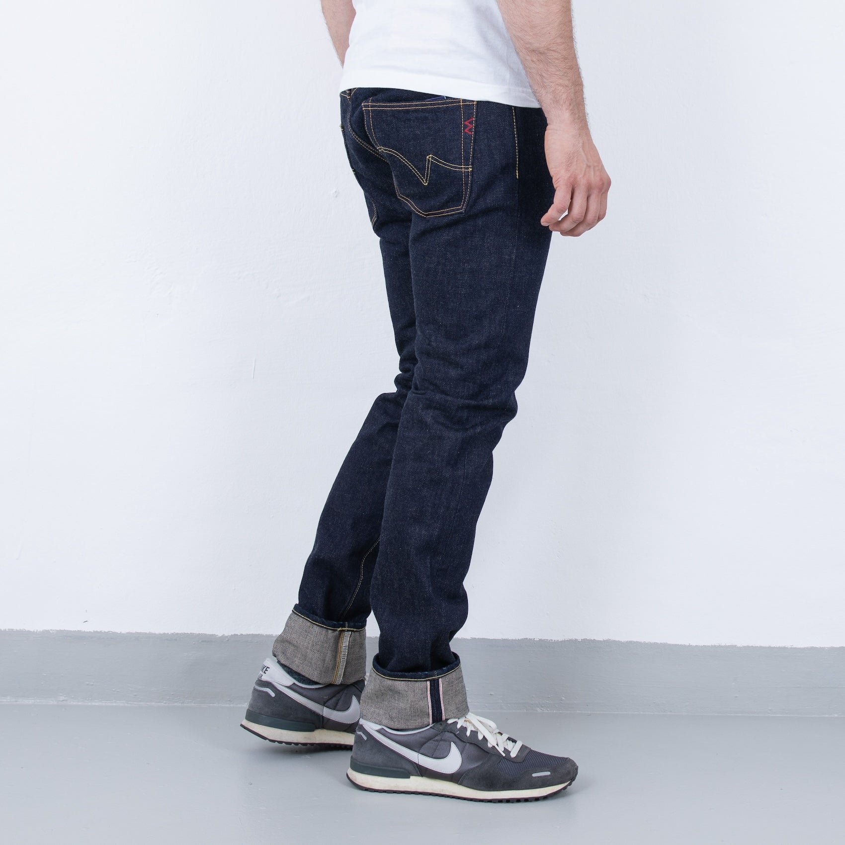 IH-777S-18 - 18oz Vintage Selvedge Denim Slim Tapered Cut Jeans - Indigo