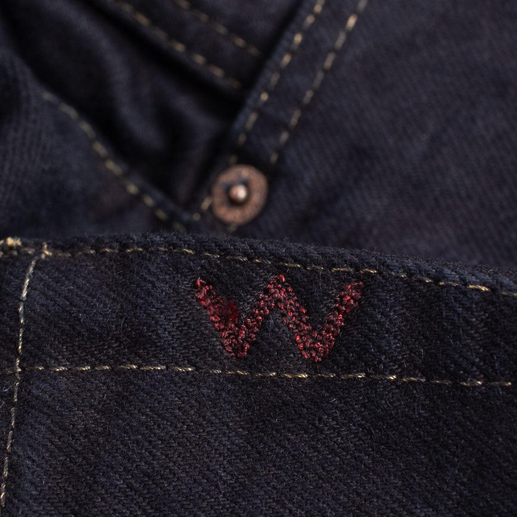 Image showing the IH-777S-142od - 14oz Selvedge Denim Slim Tapered Cut Jeans - Indigo Overdyed Black which is a Jeans described by the following info 777, Bottoms, Iron Heart, Jeans, Released, Tappered and sold on the IRON HEART GERMANY online store