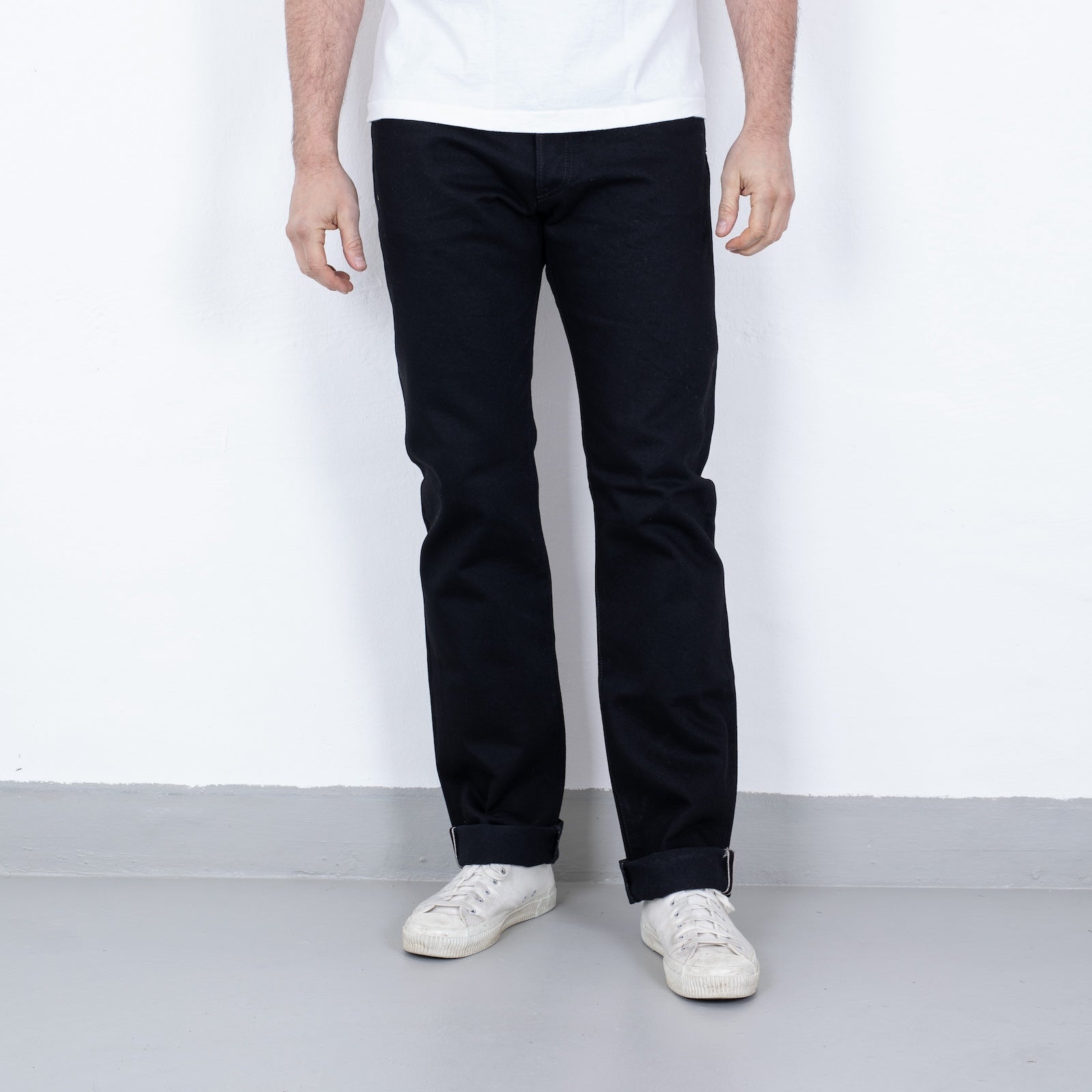 IH-888S-142BB - 14oz Selvedge Denim Medium/High Rise Tapered Jeans - Black/Black