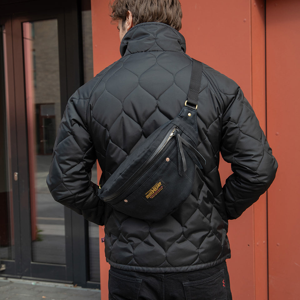 IHE-53-BLK_003_FW25_1.jpg