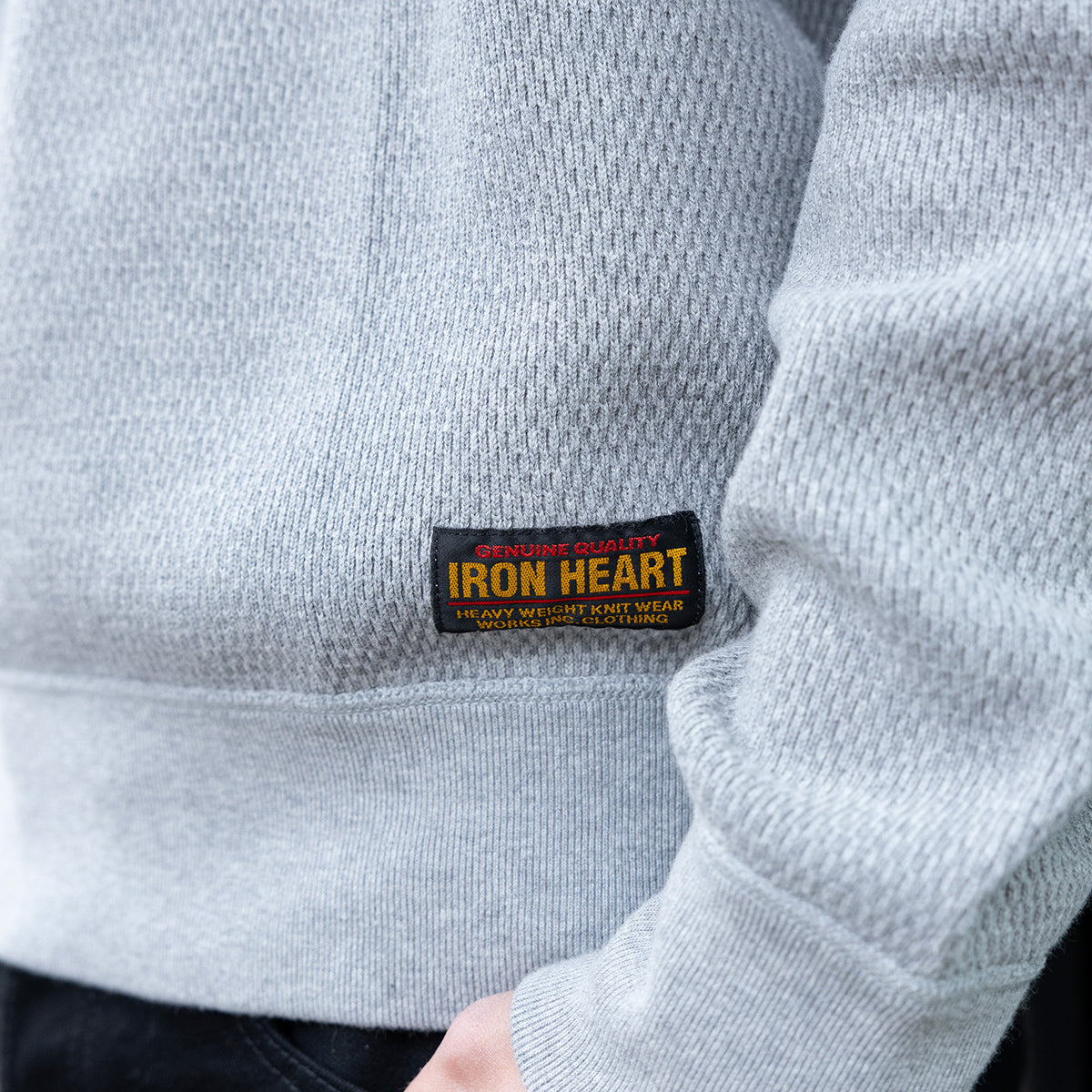 IHSW-86-GRY - FW26 - Heavyweight Thermal Crew Neck Sweater - Grey