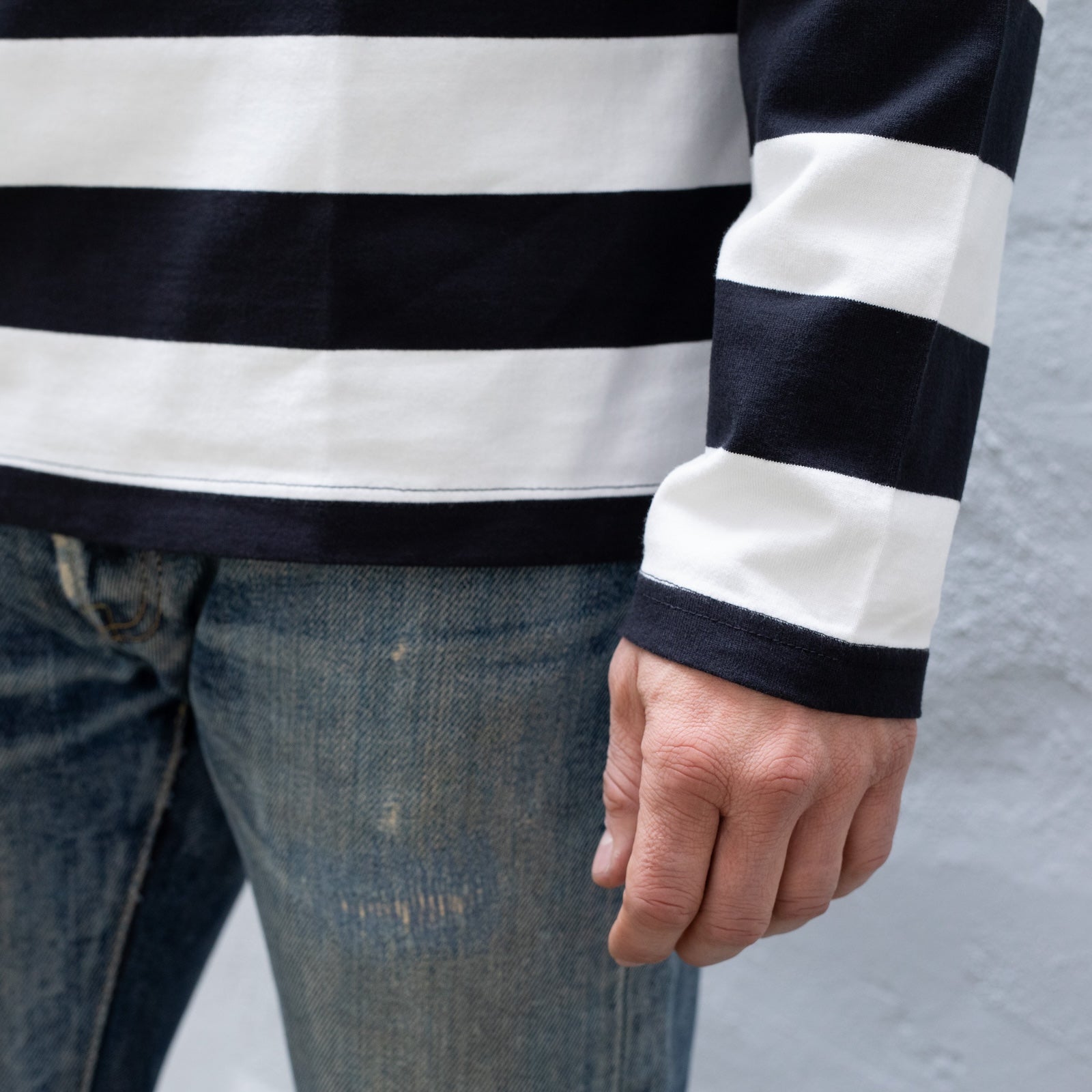 IHTB-09-BLK - 7.5oz Cotton Long-Sleeved Crew Neck Border Tee - Black and White Stripes