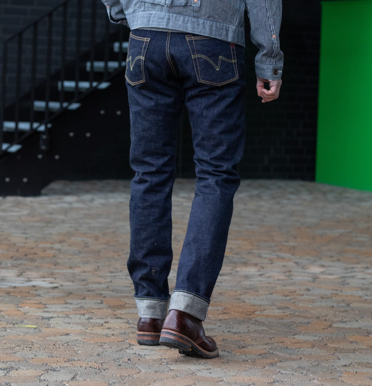 IH-888S-18 - 18oz Vintage Selvedge Denim Medium/High Rise Tapered Cut Jeans - Indigo