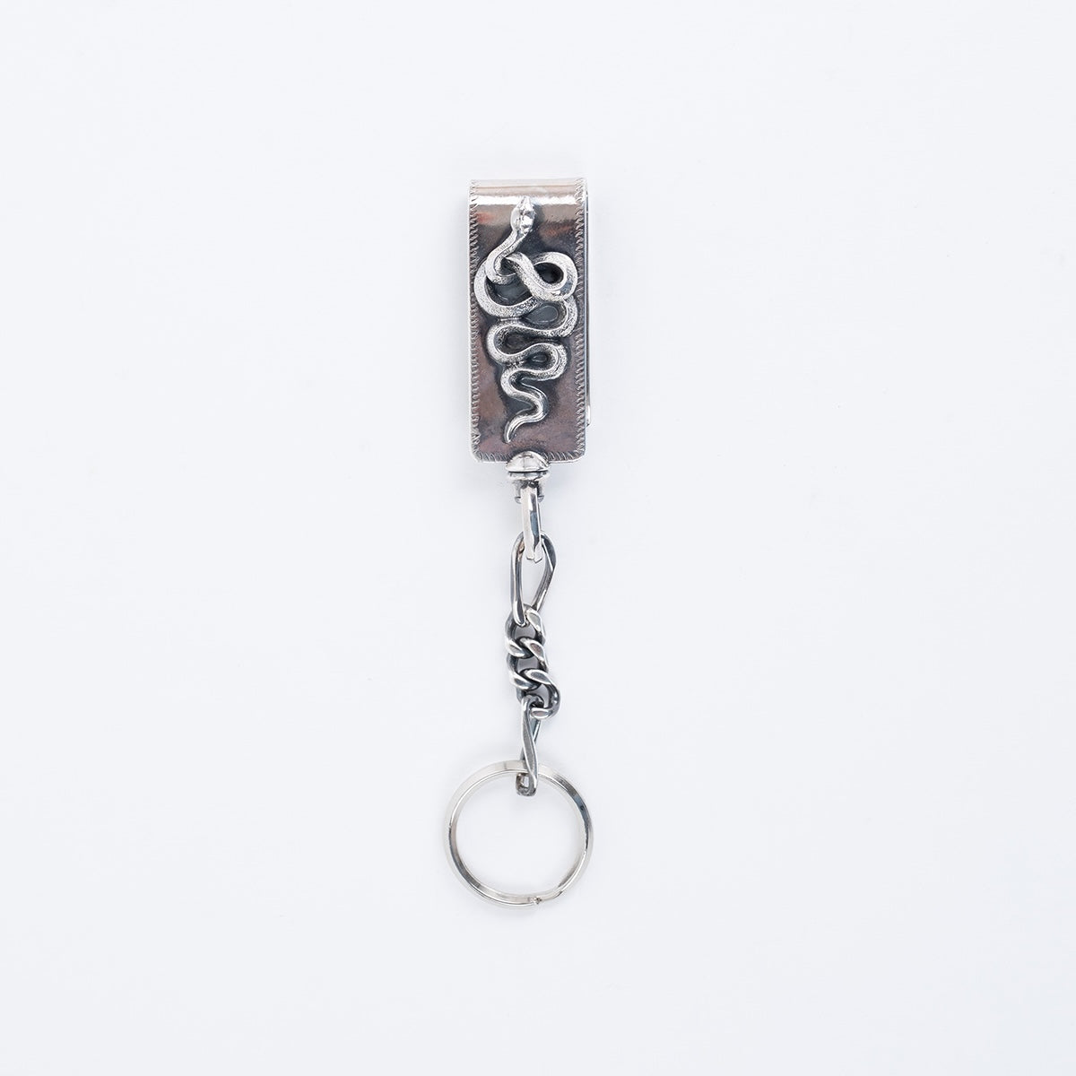PE-SNAKE-CLIP-KEYCHAIN-SIL_007_3a24e974-89cf-4c2b-9466-e3e3e86b6010.jpg