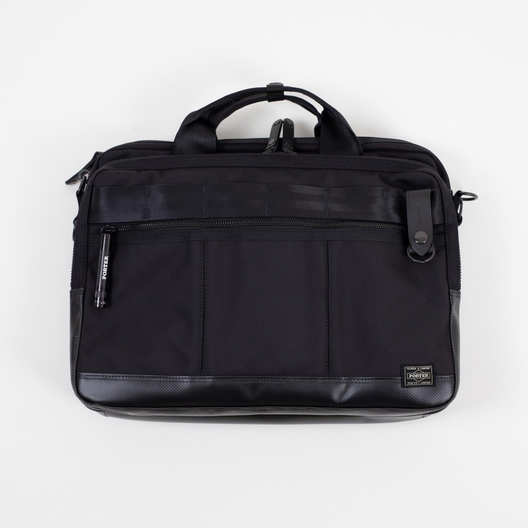 Porter-Yoshida_Co.-HEAT2WAYBRIEFCASE-BLK_001_24_09.jpg