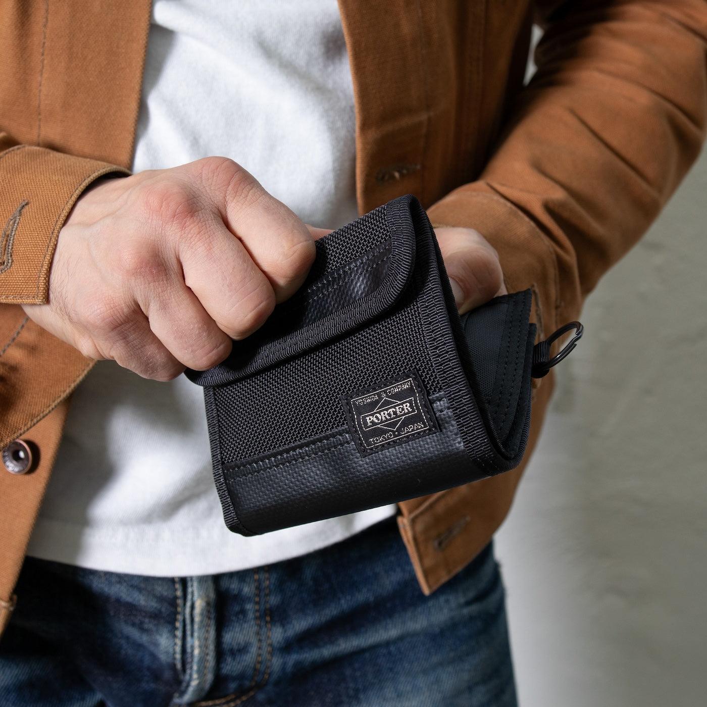 Porter-Yoshida_Co.-Heat_WALLET-BLK_006_24_09.jpg