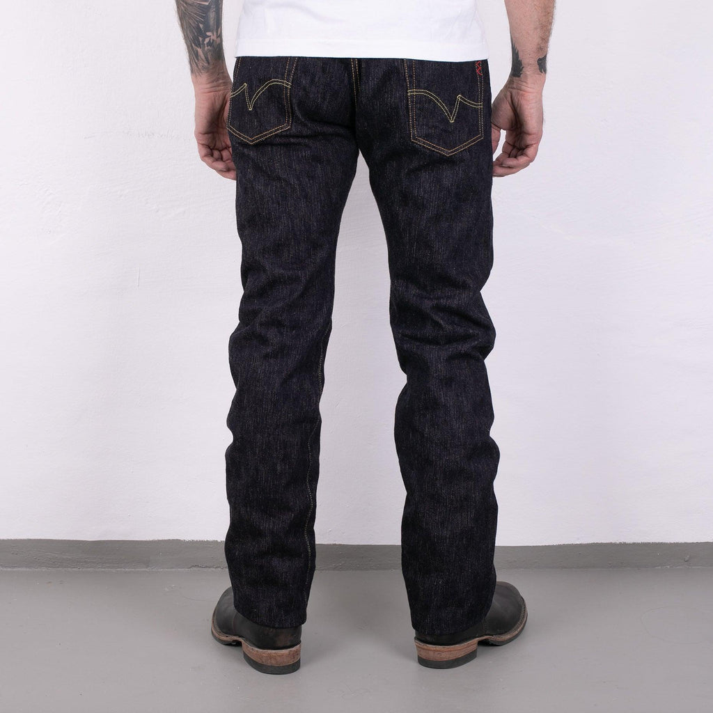 Image showing the IH-634S-SLB - 16oz Slubby Selvedge Denim Straight Cut Jeans Indigo which is a Jeans described by the following info 634, Bottoms, Iron Heart and sold on the IRON HEART GERMANY online store