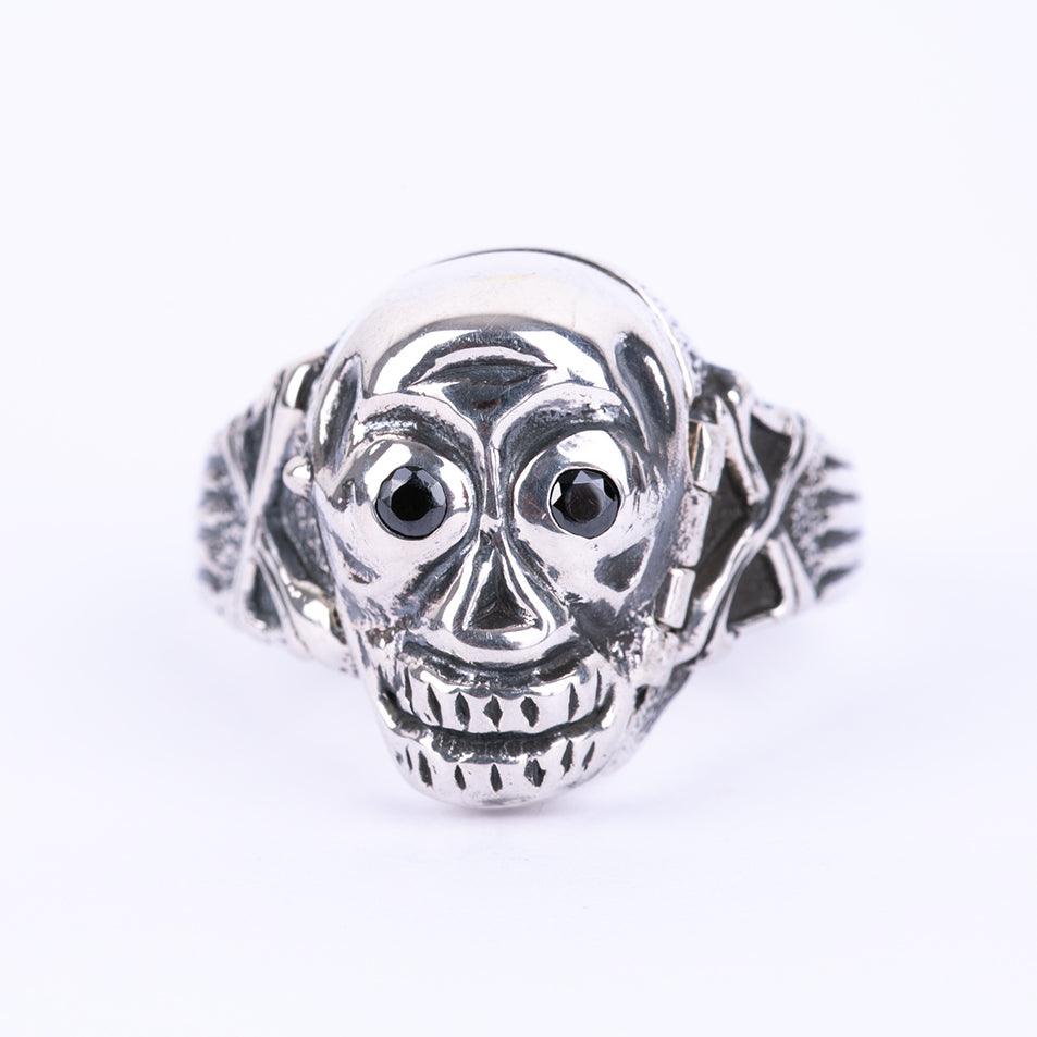 Image showing the Peanuts & Co SKULL POISON Ring - Silver/ Zirconia Black which is a Jewellery described by the following info Accessories, Jewellery, Peanuts & Co, Released and sold on the IRON HEART GERMANY online store