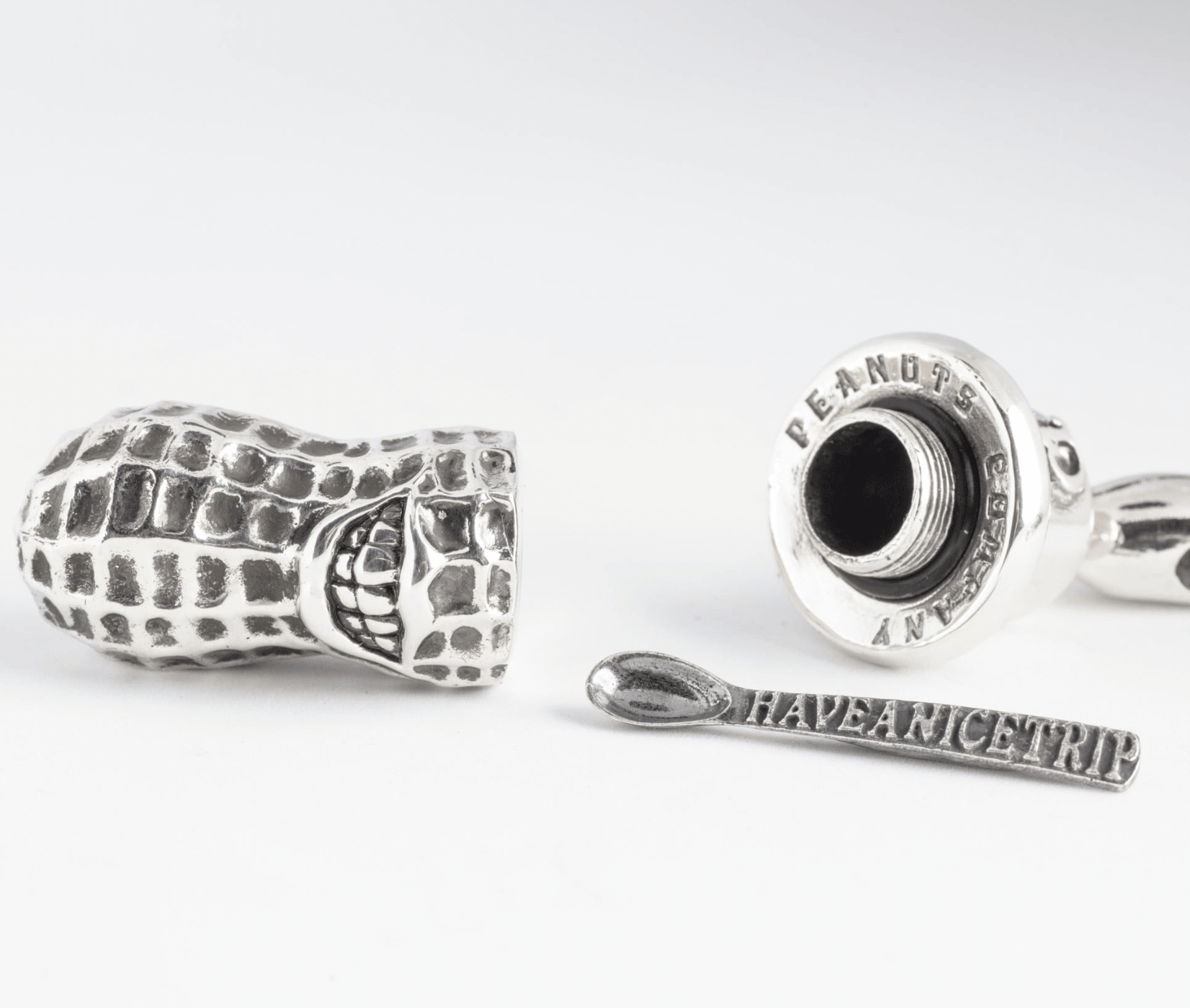 PE-YACHIMATA-PEANUTS-KEY-RING-SILVER - Peanuts & Co YACHIMATA PE-YACHIMATA-PEANUTS-KEY-RING-SILVER - Peanuts & Co YACHIMATA