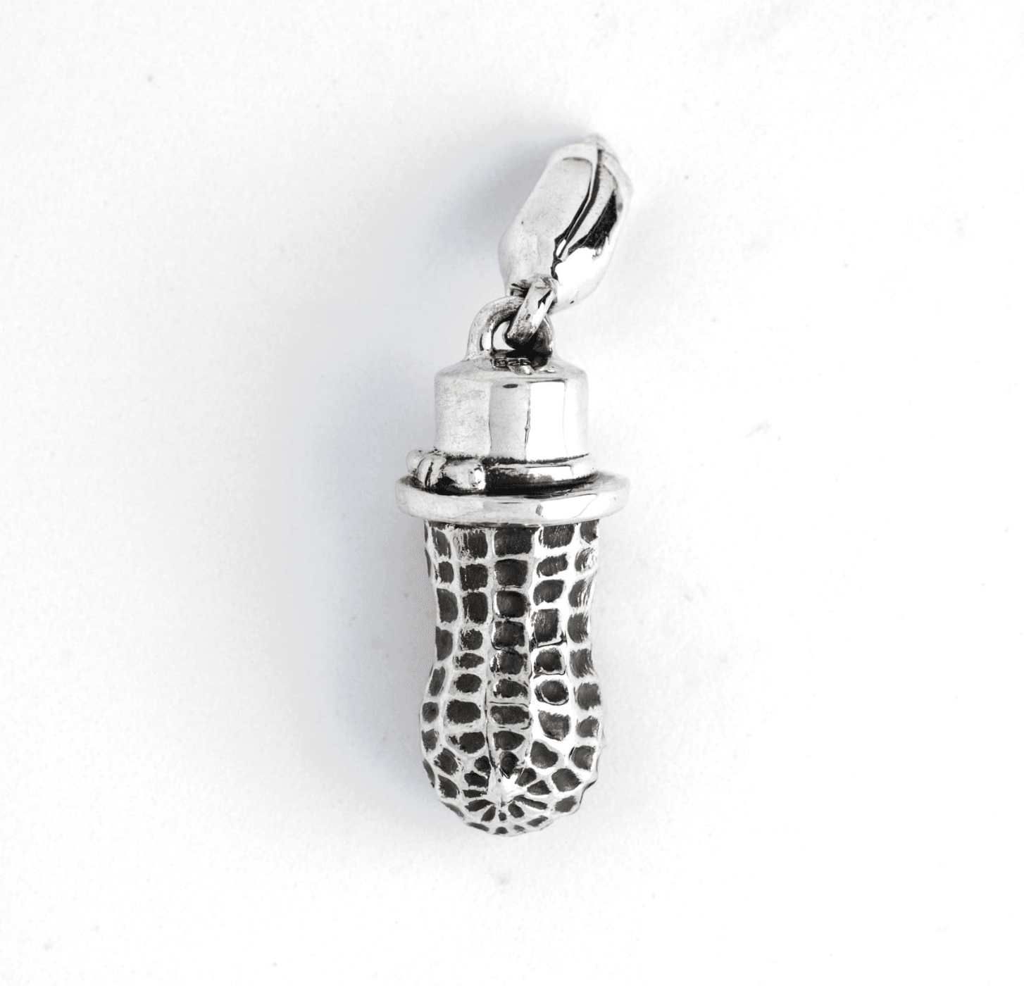 PE-YACHIMATA-PEANUTS-KEY-RING-SILVER - Peanuts & Co YACHIMATA PE-YACHIMATA-PEANUTS-KEY-RING-SILVER - Peanuts & Co YACHIMATA