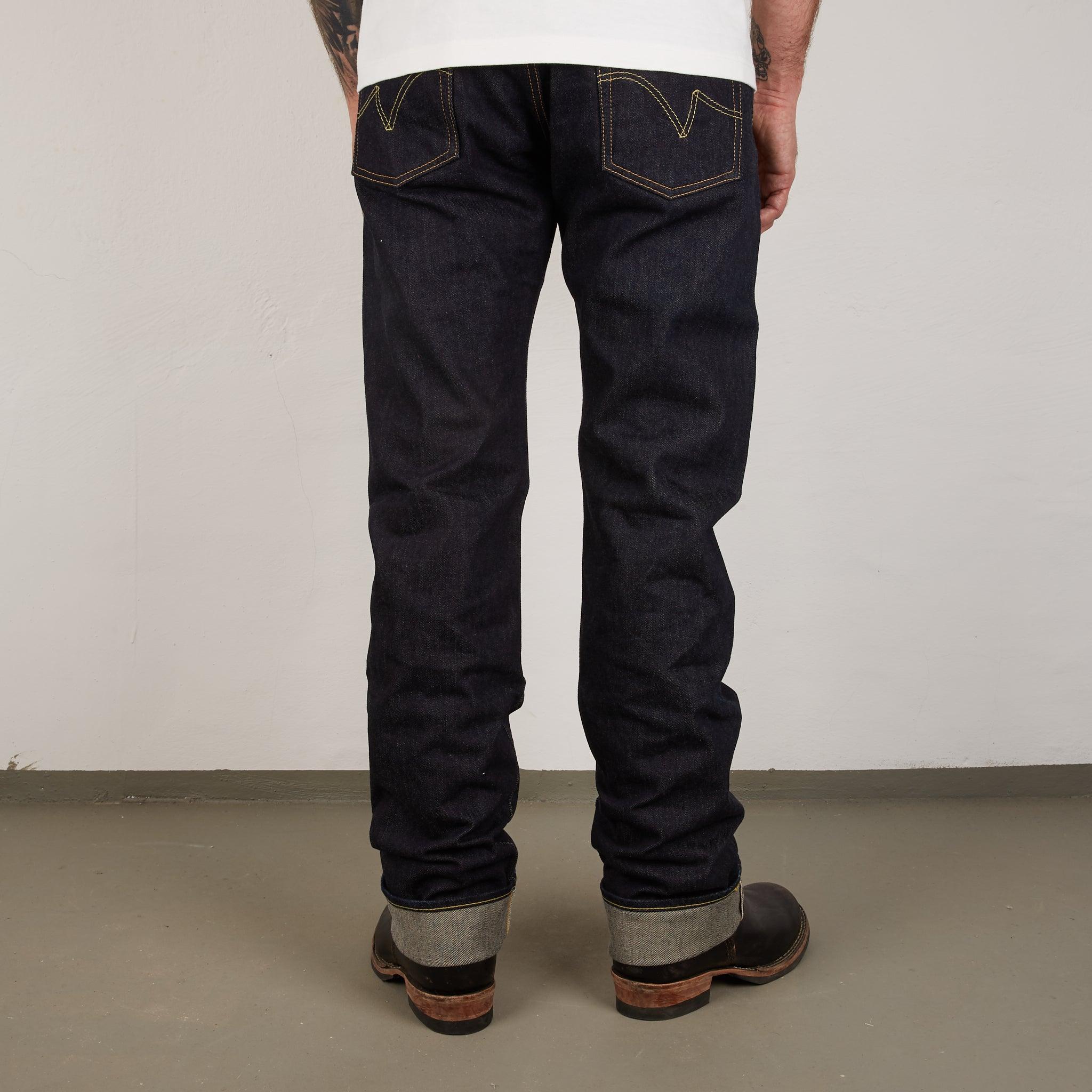 Image showing the IH-634S-142 - 14oz Selvedge Denim Straight Cut Jeans Indigo which is a Jeans described by the following info 634, Bottoms, Iron Heart, Jeans, Released, Straight and sold on the IRON HEART GERMANY online store